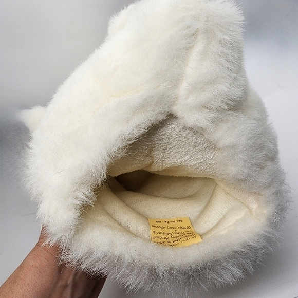 Vintage Mary Johnson 1981 White fluffy bunny hand puppet - Picture 11 of 13